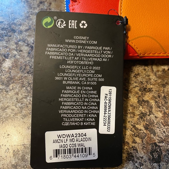 Loungefly Aladdin Lago Exclusive Wallet - Picture 6 of 6